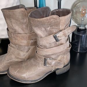 STEVE MADDEN Strappy Ankle Boots 7.5